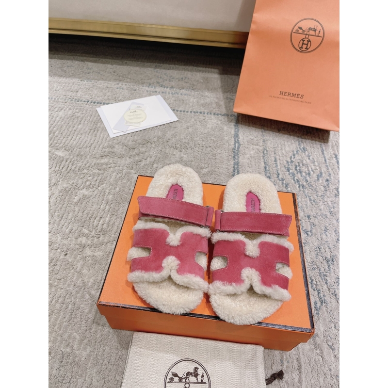 H**mes slippers